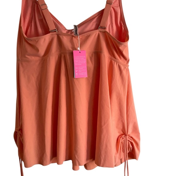 Elegant Orange One-Piece Swimsuit - Picture 3 of 3